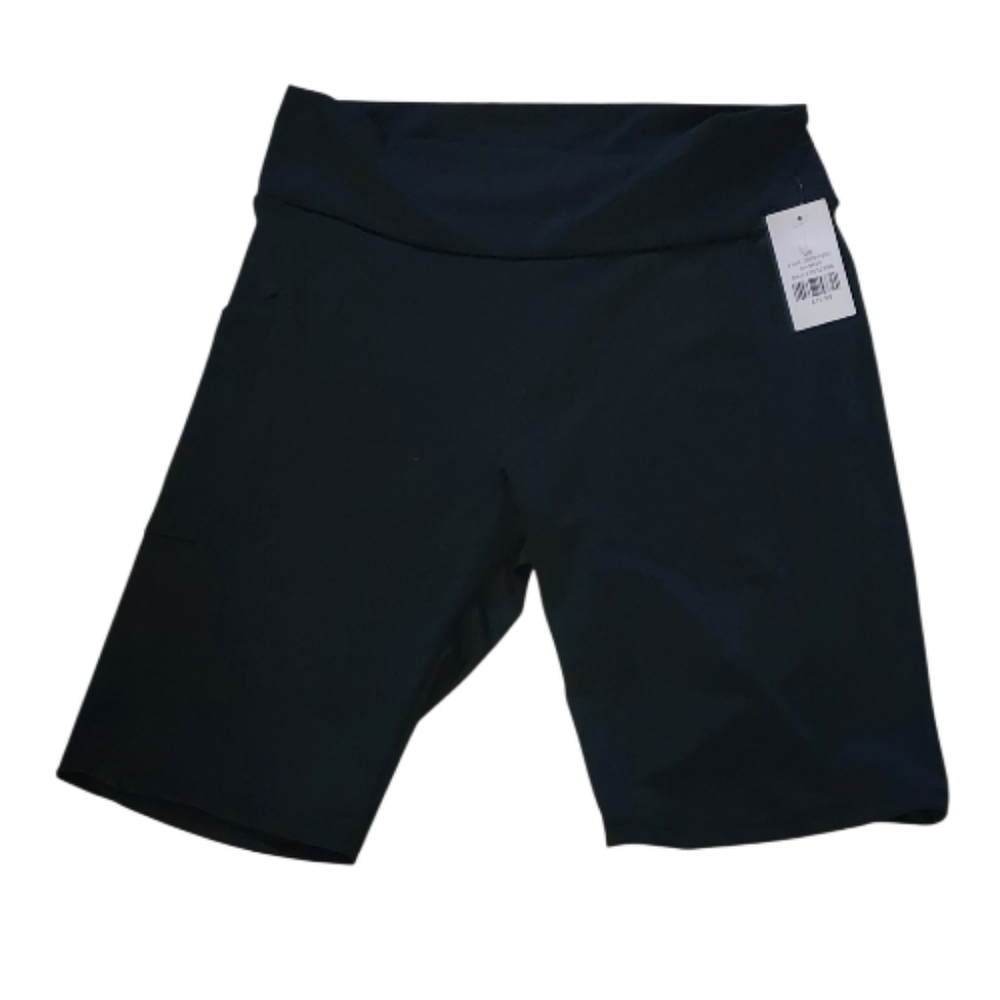 NWT YMI High Waisted Biker Shorts with Pockets, Size Large
